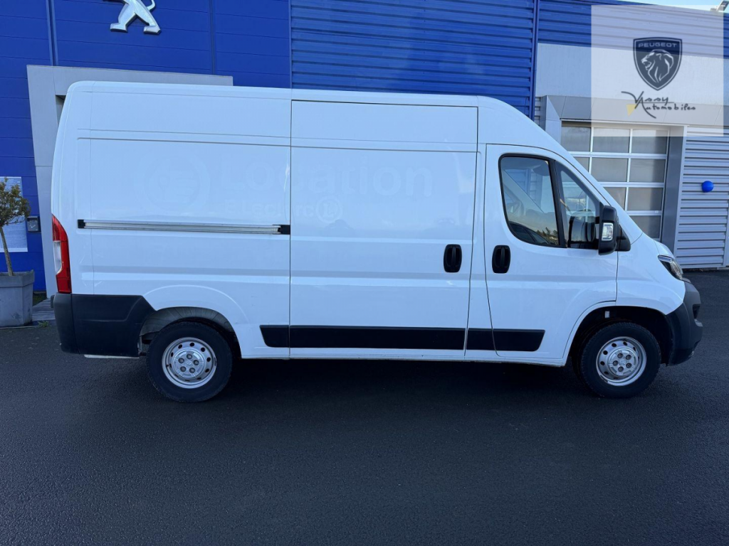 Peugeot Boxer (2) BlueHDi 140 S&S ASPHALT 333 L2H2 4 portes  (nov. 2021)