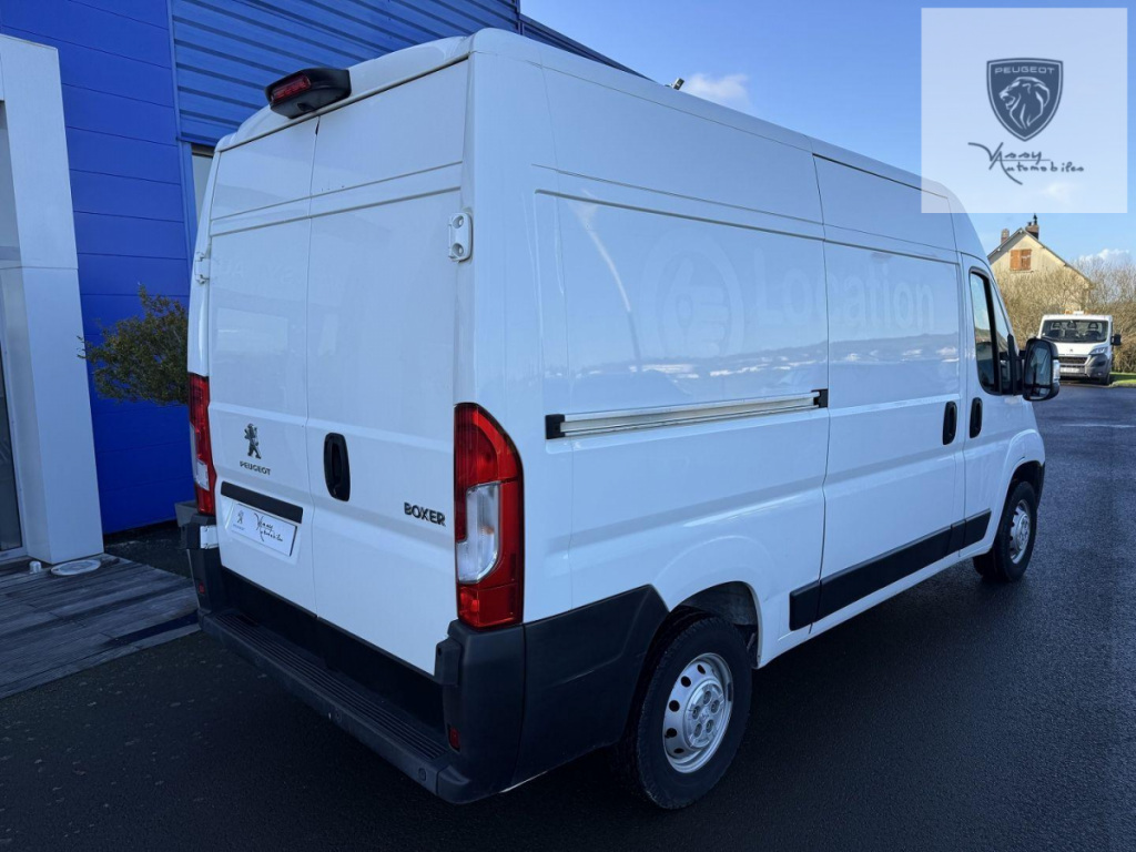 Peugeot Boxer (2) BlueHDi 140 S&S ASPHALT 333 L2H2 4 portes  (nov. 2021)