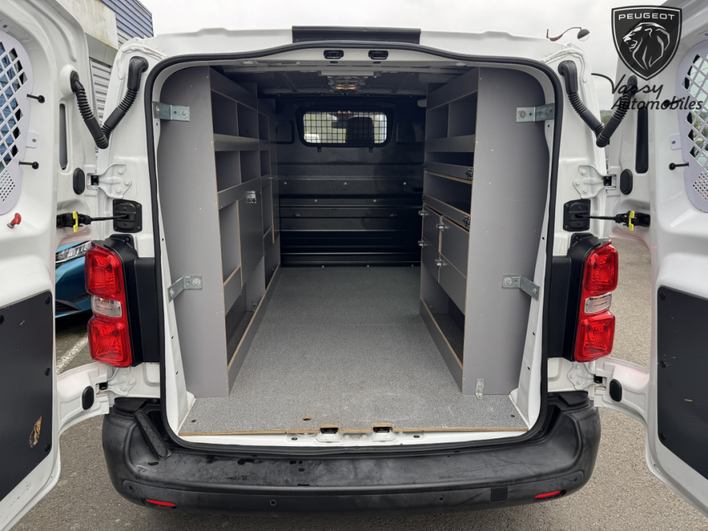 Peugeot Expert (3) 1.5 BLUEHDI 120 S&S STANDARD Asphalt 4 portes  (août 2020)