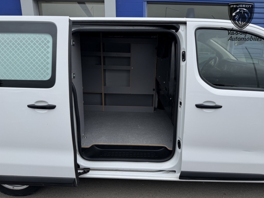 Peugeot Expert (3) 1.5 BLUEHDI 120 S&S STANDARD Asphalt 4 portes  (août 2020)