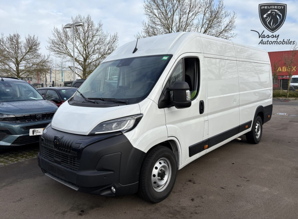 Peugeot Boxer (2) 2.2 180 CH BVA8 3.5T MAXI L4H2