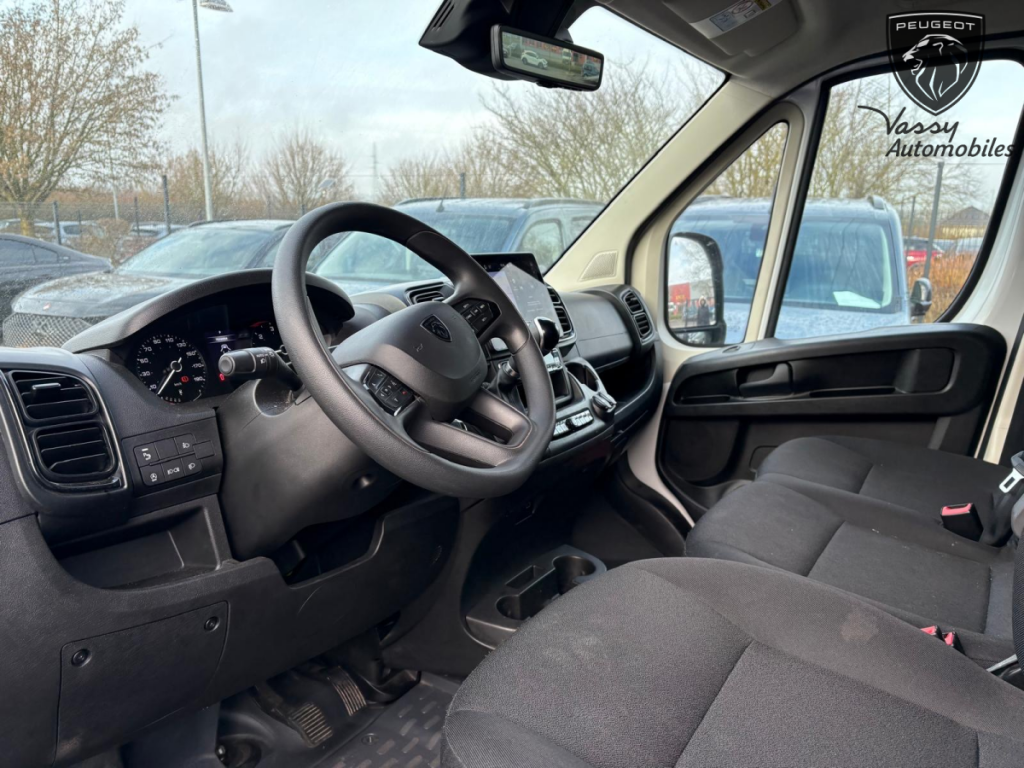 Peugeot Boxer (2) 2.2 180 CH BVA8 3.5T MAXI L4H2