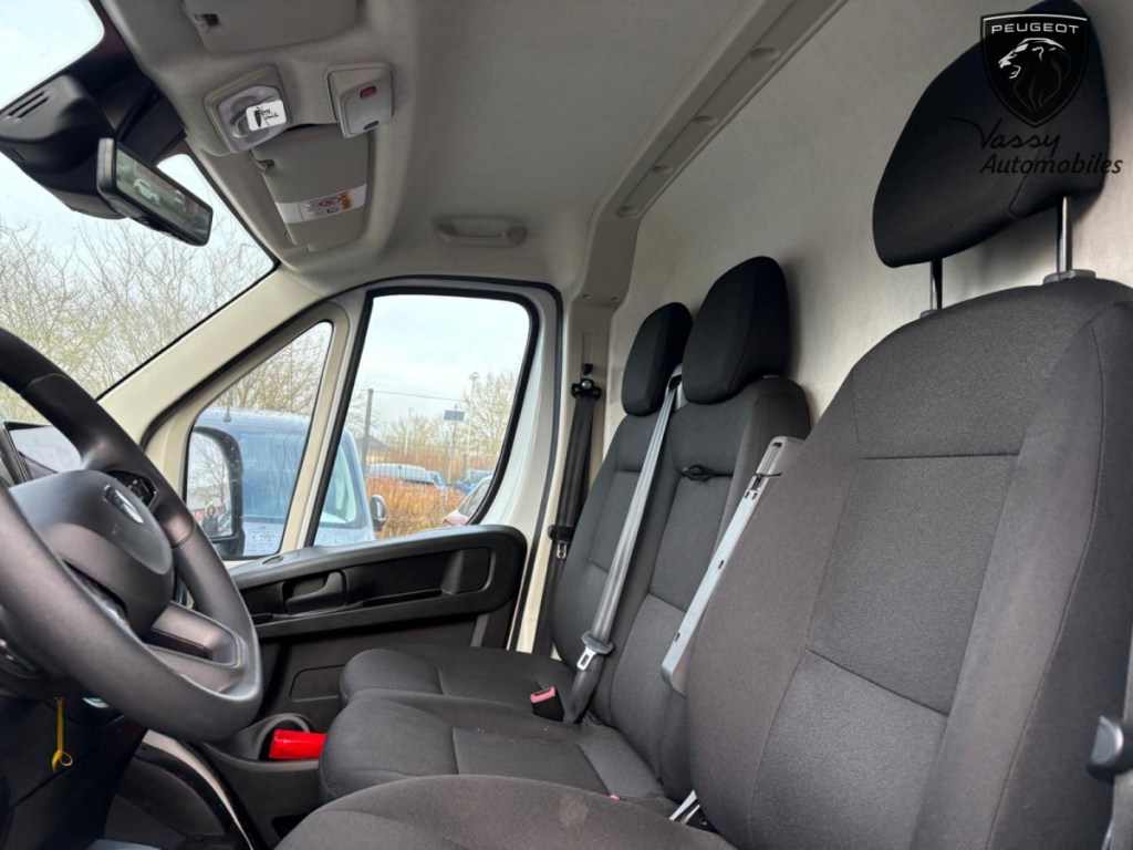 Peugeot Boxer (2) 2.2 180 CH BVA8 3.5T MAXI L4H2