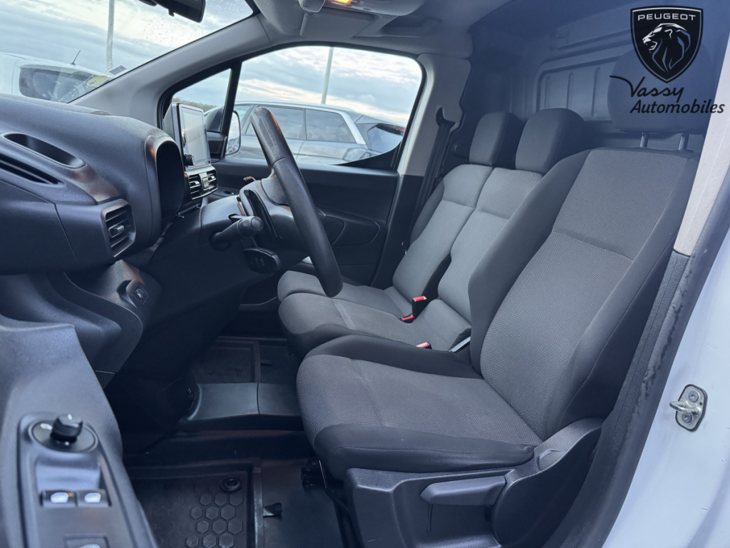 Citron Berlingo Van (3) Taille M 650kg BlueHDi 130 S&S EAT8 Club