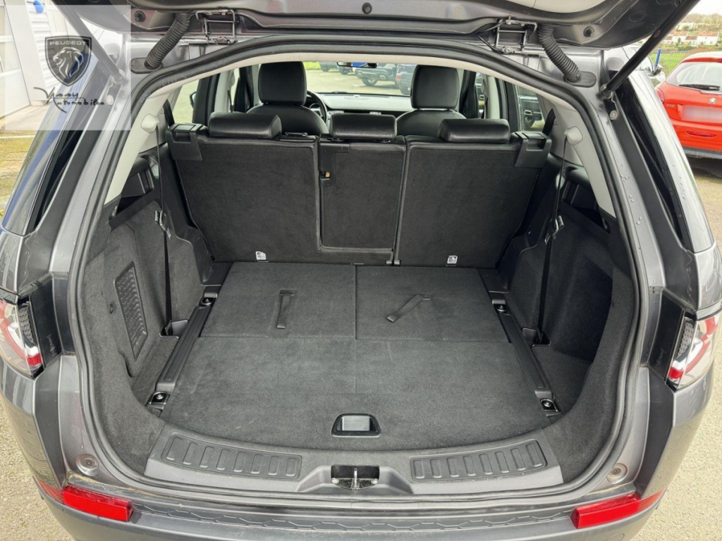 Land Rover Discovery Sport 2.0 TD4 180 AUTO 4WD Business