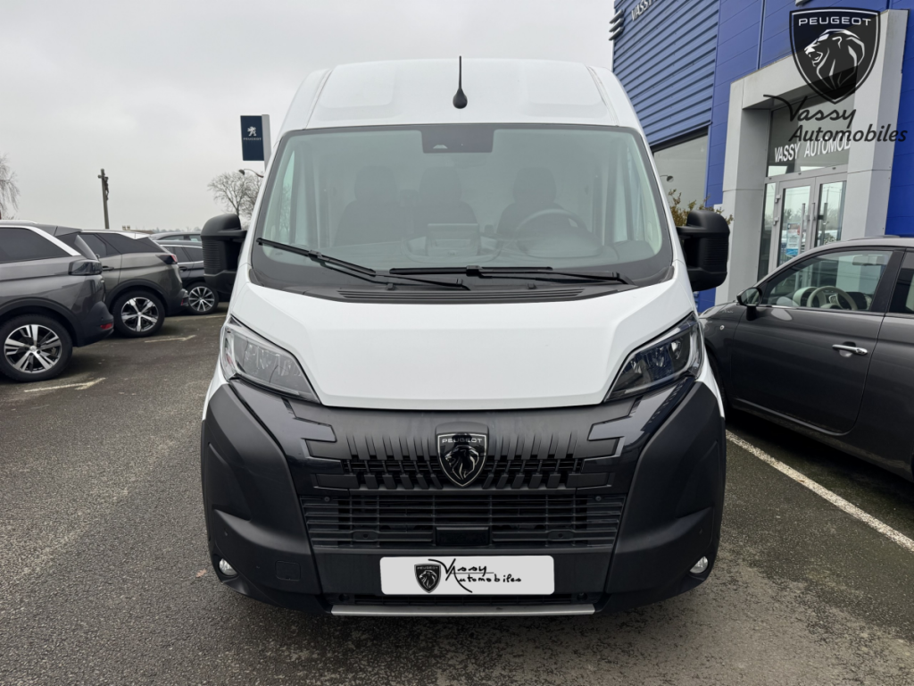 Peugeot Boxer (2) 2.2 180 CH BVA8 3.5T MAXI L4H2