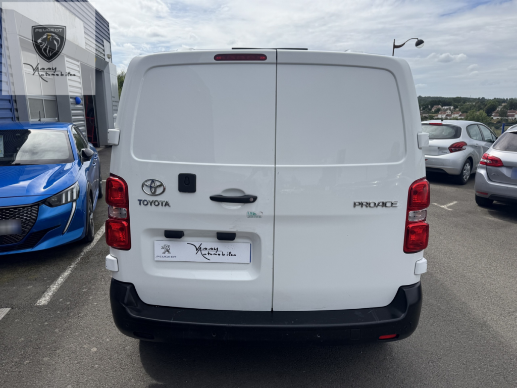 Toyota Proace (2) 2.0 D MEDIUM 120 D-4D BUSINESS