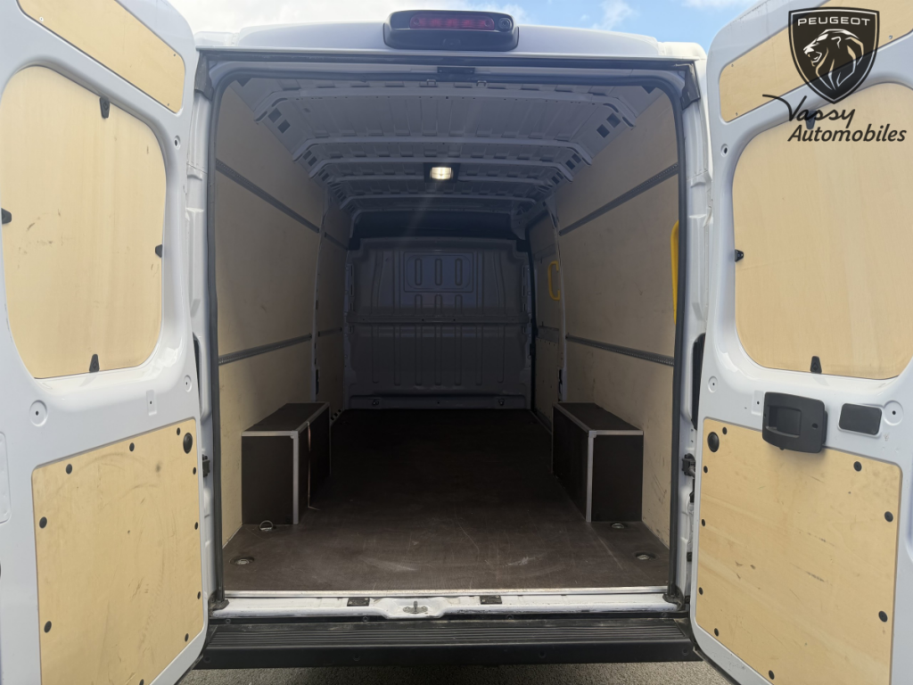 Peugeot Boxer (2) 2.2 180 CH BVA8 3.5T MAXI L4H2