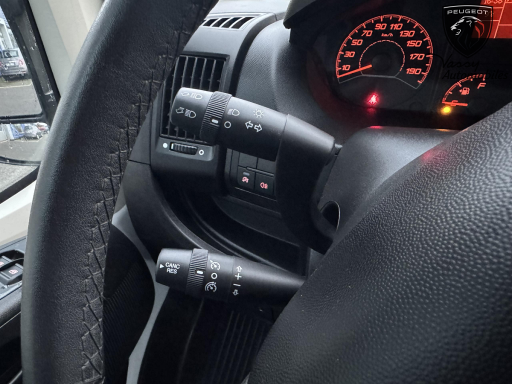 Peugeot Boxer (2) 2.2 140 CH 3.5T MAXI L3H2 ASPHALT BVM6