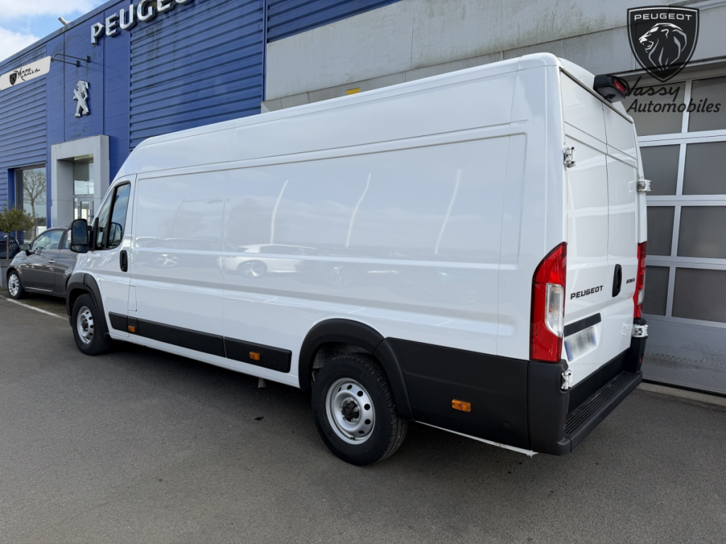 Peugeot Boxer (2) 2.2 140 CH 3.5T MAXI L4H2 PACK TECHNO PREMIUM