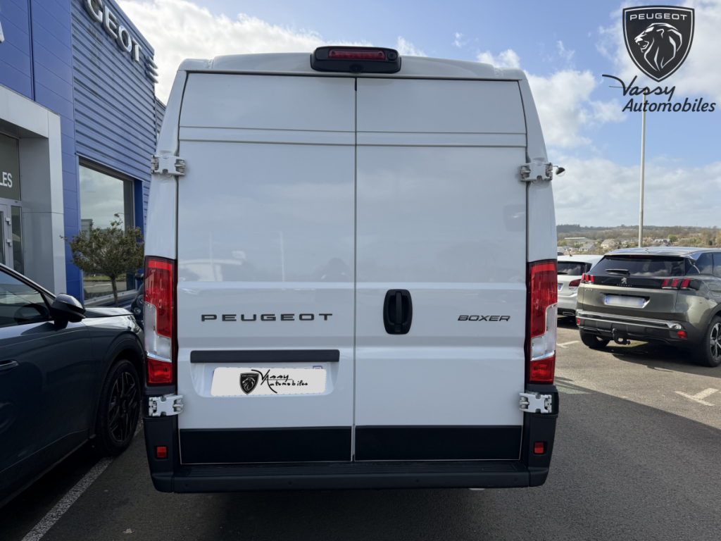 Peugeot Boxer (2) 2.2 140 CH 3.5T MAXI L4H2 PACK TECHNO PREMIUM