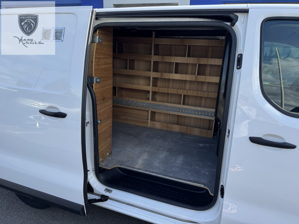 Peugeot Expert (3) 1.5 BLUEHDI 120 S&S STANDARD Asphalt