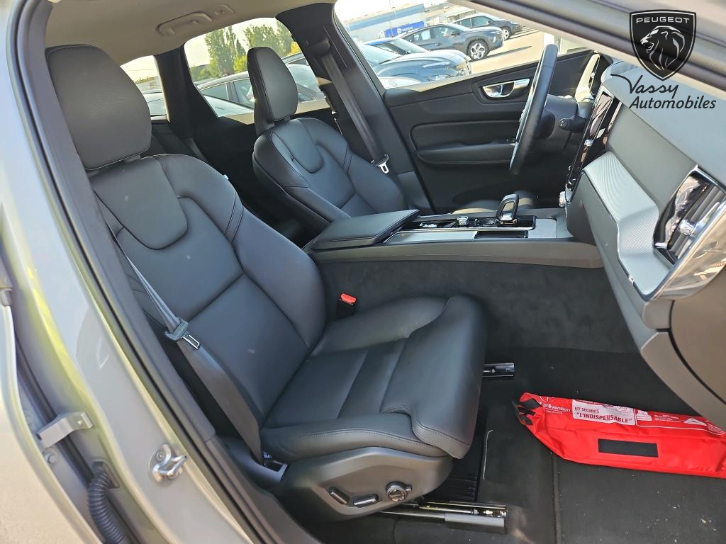 Volvo XC60 (2) B4 197 Geartronic 8 Plus Style Dark