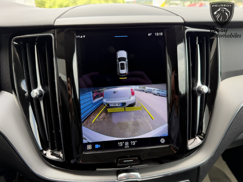 Volvo XC60 (2) B4 197 Geartronic 8 Plus Style Dark