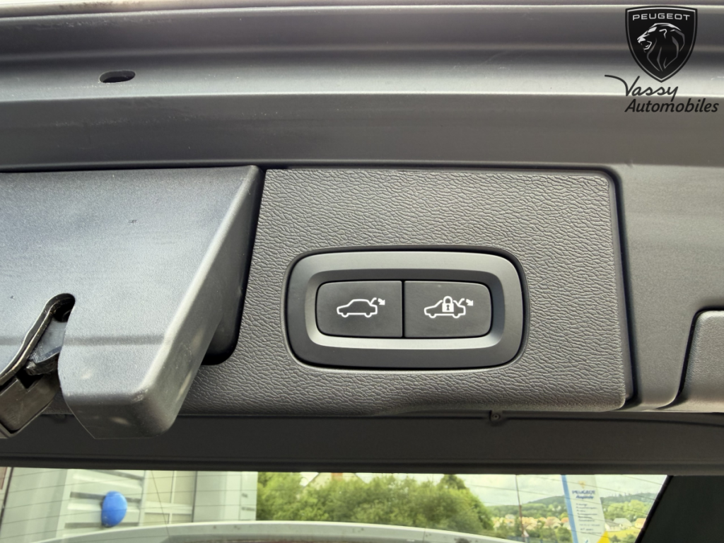Volvo XC60 (2) B4 197 Geartronic 8 Plus Style Dark