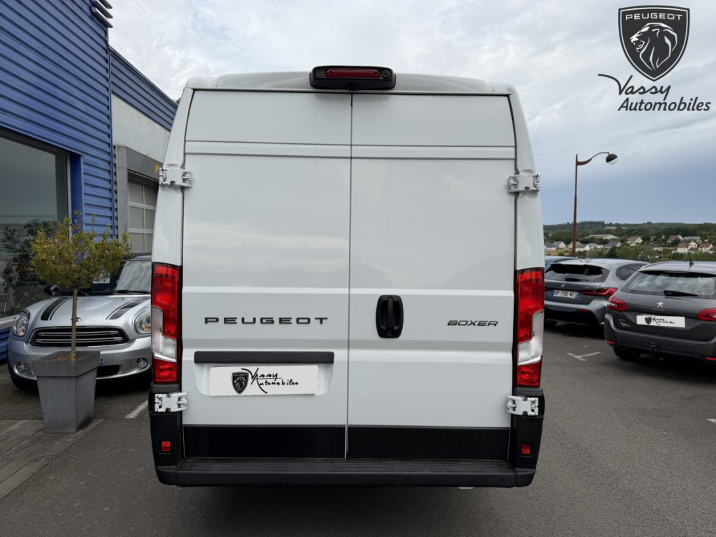 Peugeot Boxer (2) 2.2 180 CH BVA8 3.5T MAXI L4H2