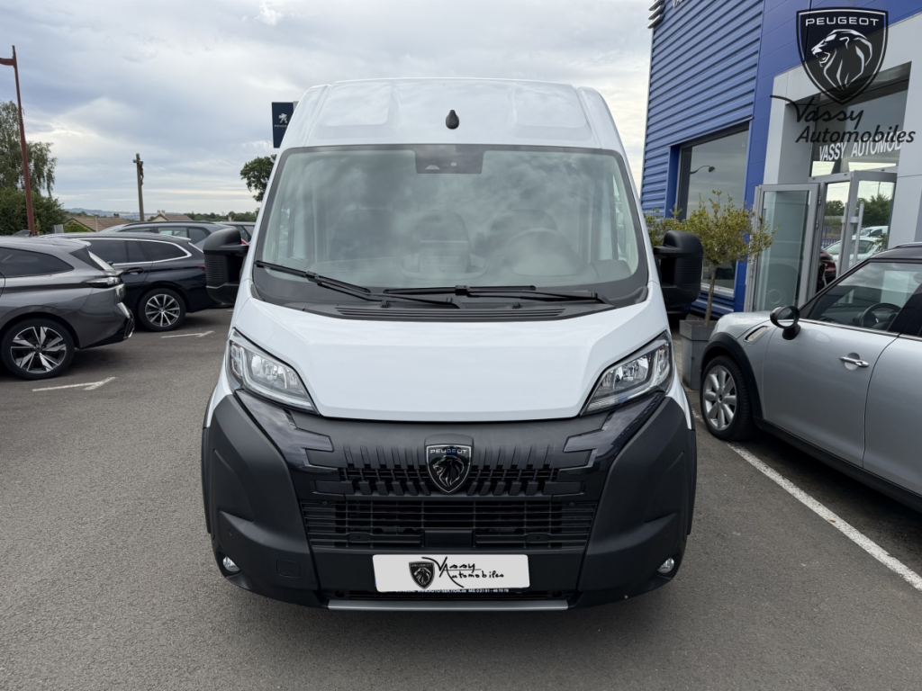 Peugeot Boxer (2) 2.2 180 CH BVA8 3.5T MAXI L4H2
