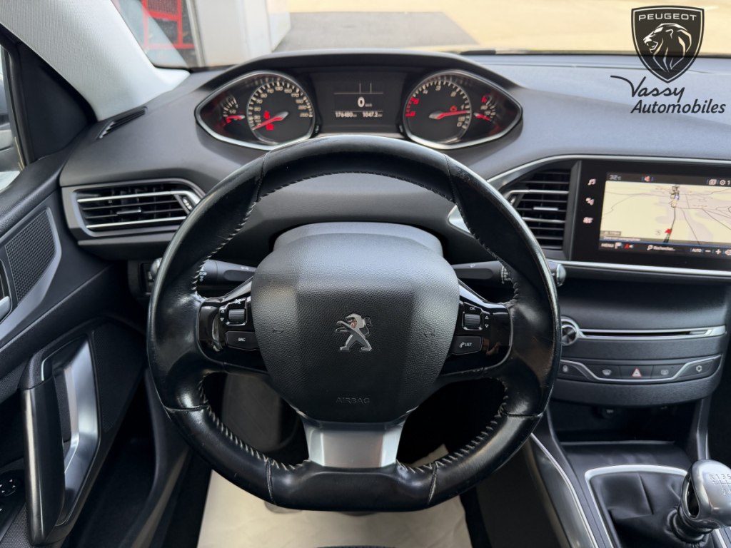 Peugeot 308 (2) BlueHDi 130 S&S Allure