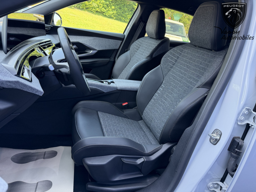 Peugeot 3008 (3) 1.2 HYBRID 136 E-DCS6 ALLURE