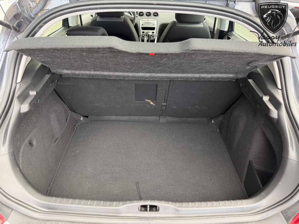 Peugeot 308 1.6 E-HDI BMP6 FAP FELINE BLUE LION