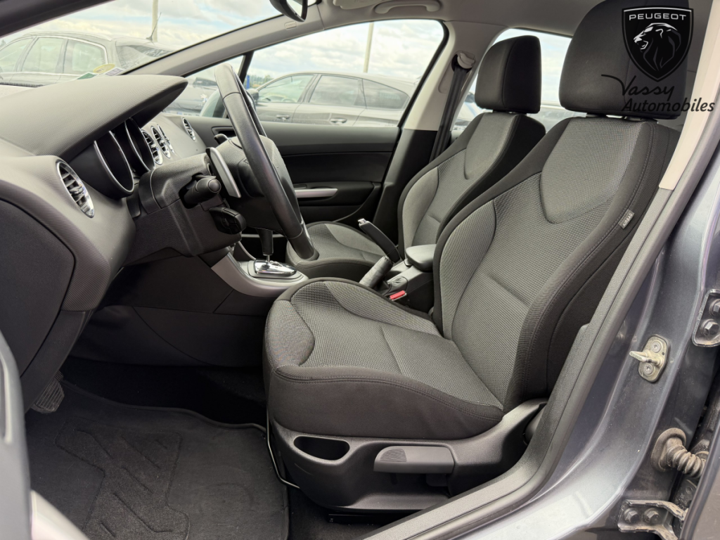 Peugeot 308 1.6 E-HDI BMP6 FAP FELINE BLUE LION