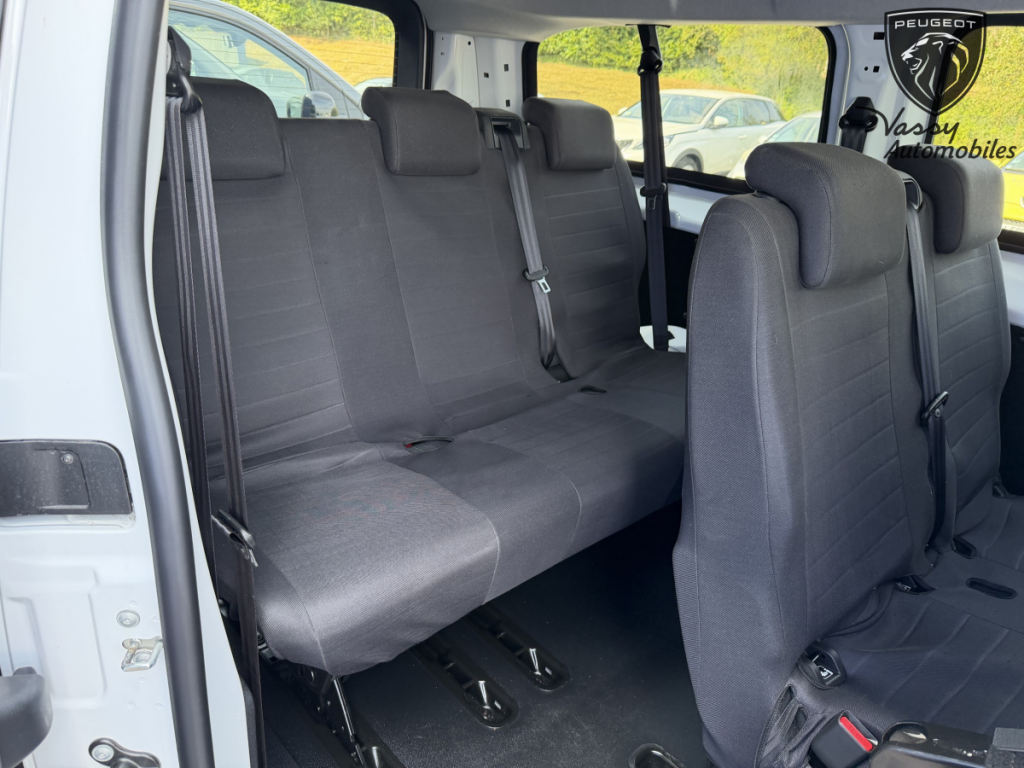 Peugeot Expert (3) Combi Taille XL 2.2 Diesel 180 S&S EAT8