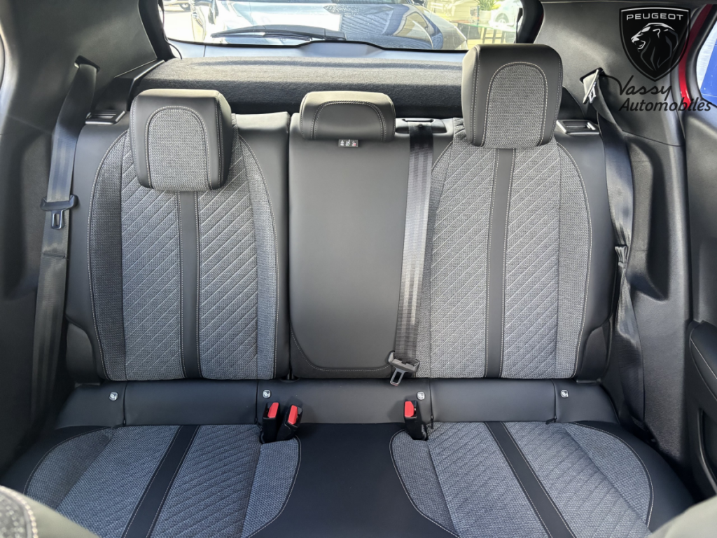 Peugeot 2008 (2) BLUEHDI 130 S&S EAT8 GT 5 portes  (sept. 2023) (co2 131)