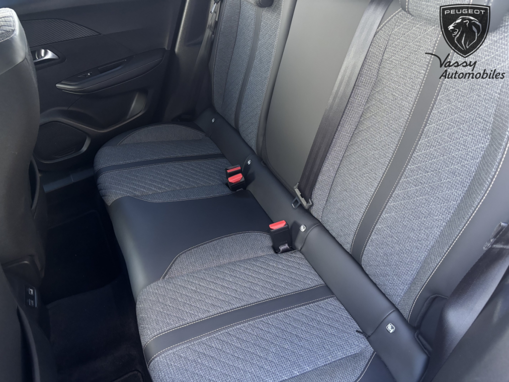 Peugeot 2008 (2) BLUEHDI 130 S&S EAT8 GT 5 portes  (sept. 2023) (co2 131)