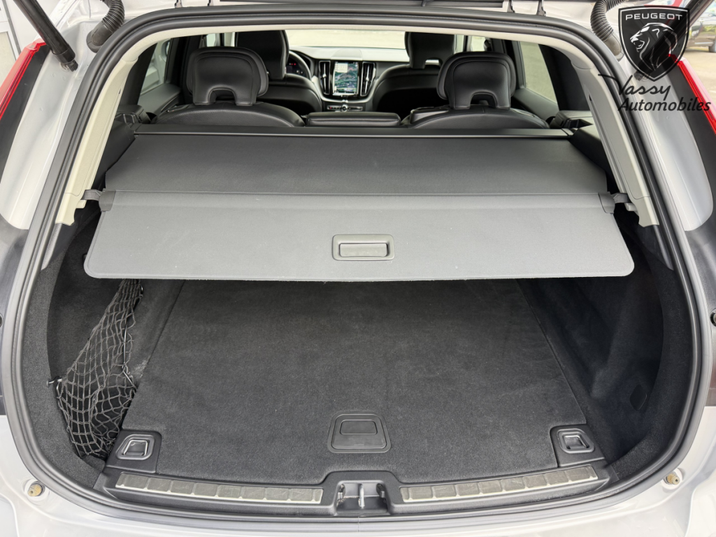 Volvo XC60 (2) B4 (Diesel) 197 Geartronic 8 Plus Style Dark