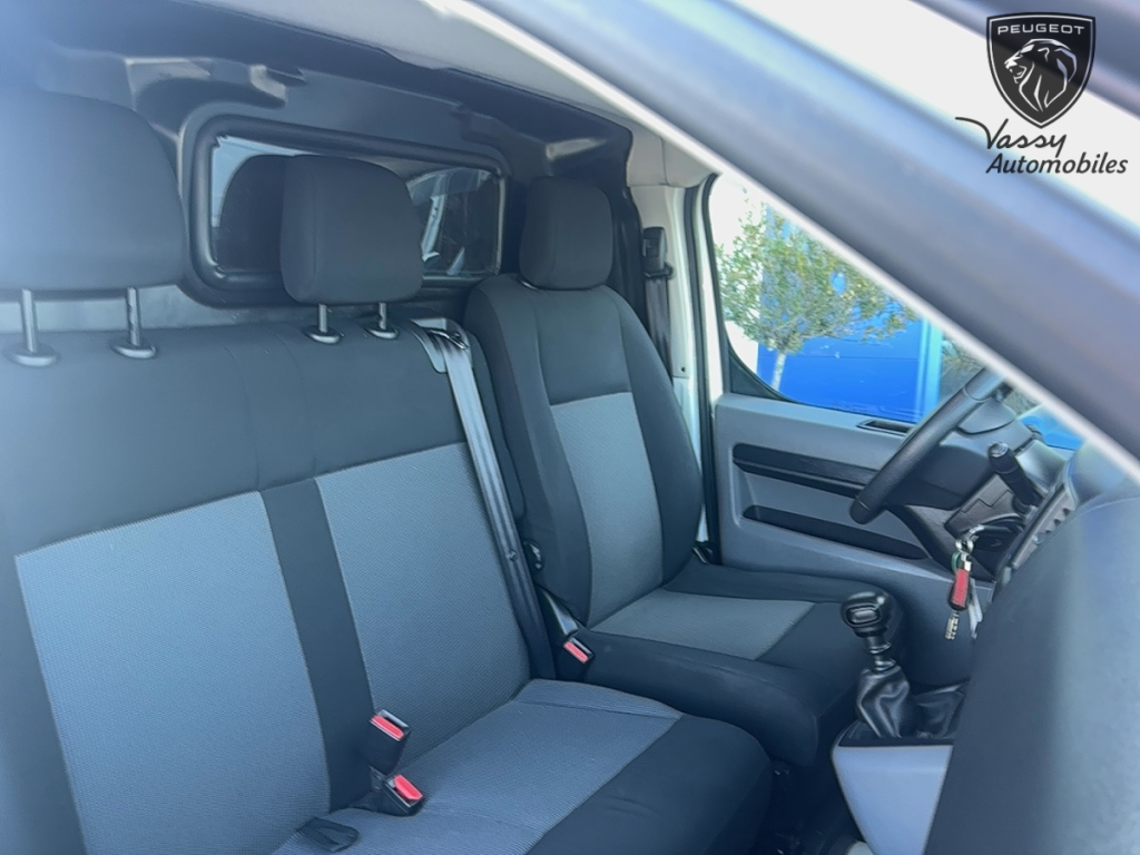 Citro�n Jumpy (3) Taille XS BlueHDi 115 S&S BVM6 Business (AMB0)  4 portes  (nov. 2016) (co2 133)