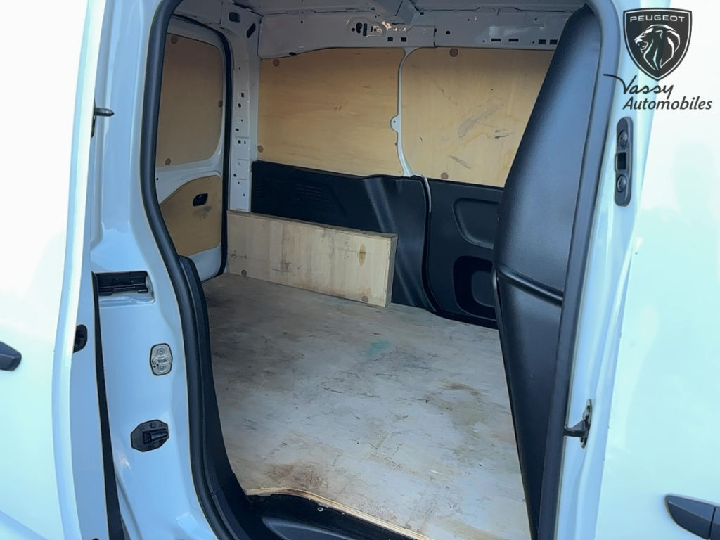 Peugeot Partner (3) BLUEHDI 75 STANDARD 650KG PREMIUM 4 portes  (avril 2019) (co2 111)