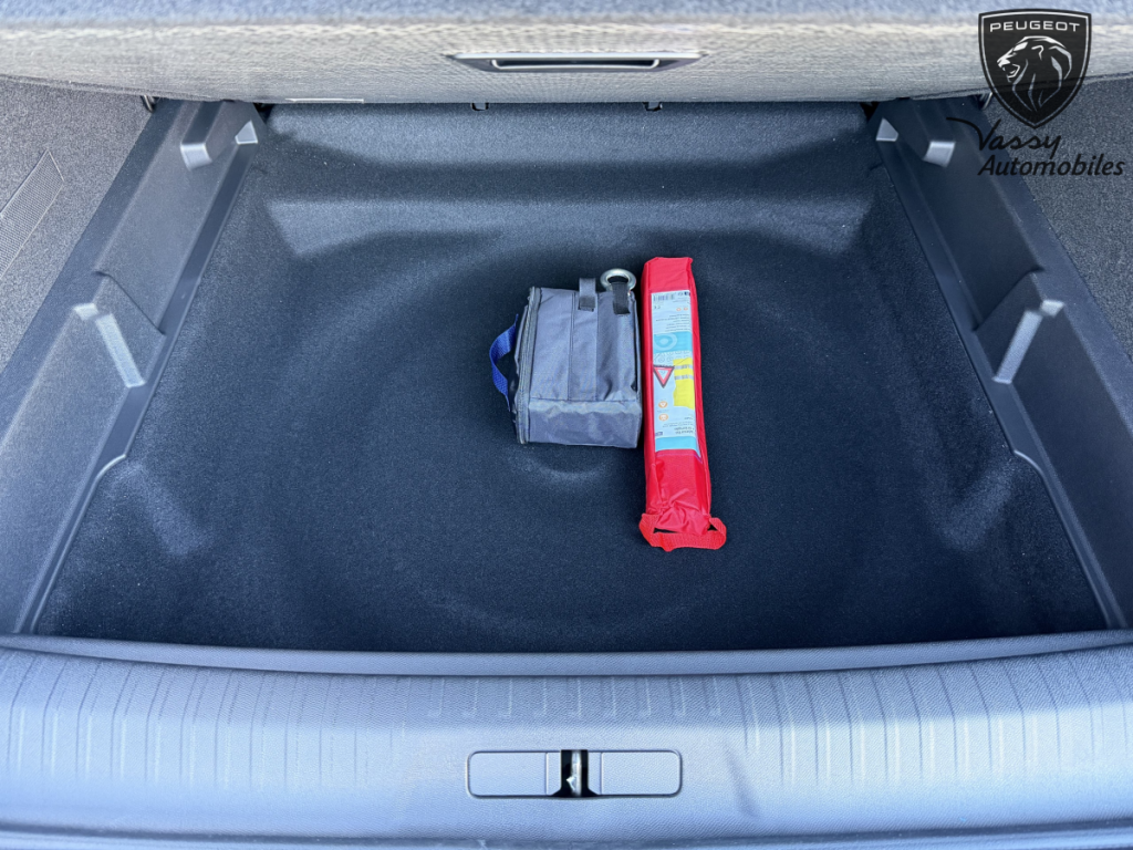 Peugeot 3008 (3) 1.2 HYBRID 145 E-DCS6 ALLURE